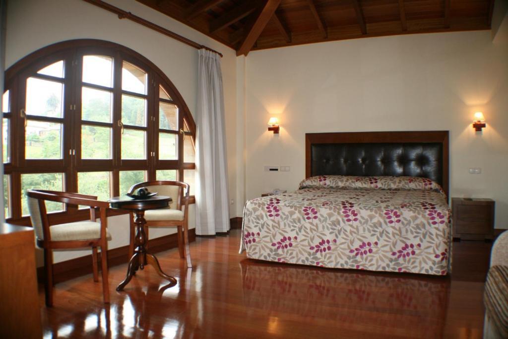 Hotel Valle Las Luinas Soto de Luiña Quarto foto